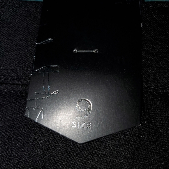 Stretch Black Pants with Quilted Detail Size 9 - Picture 7 of 9